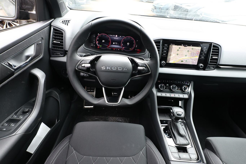 Skoda Karoq Sportline DSG Sportl AHK 19Z Matrix Nav 360° Ca... — photo 7