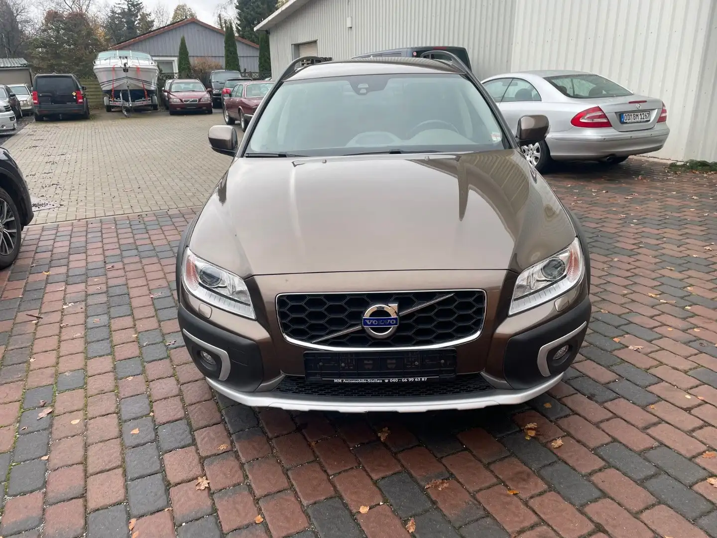 Volvo XC70 D4 Kinetic AWD Shz, Xenon, 1.Hand, - 2