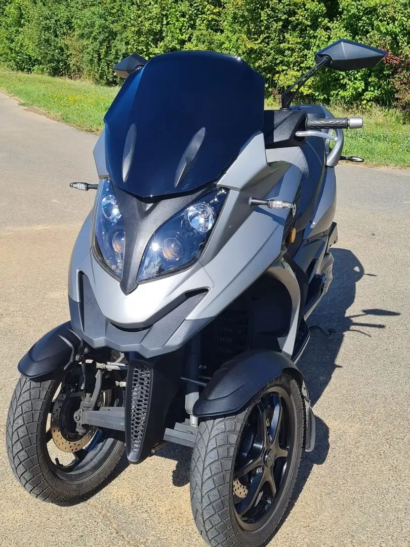 Quadro QV3 Szary - 2