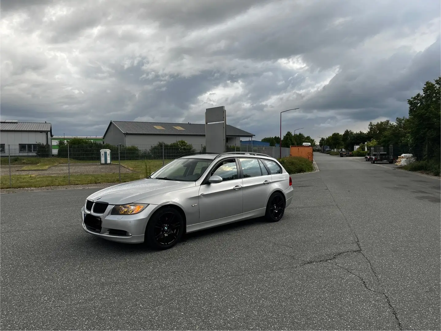 BMW 318 318d DPF Touring Silber - 1