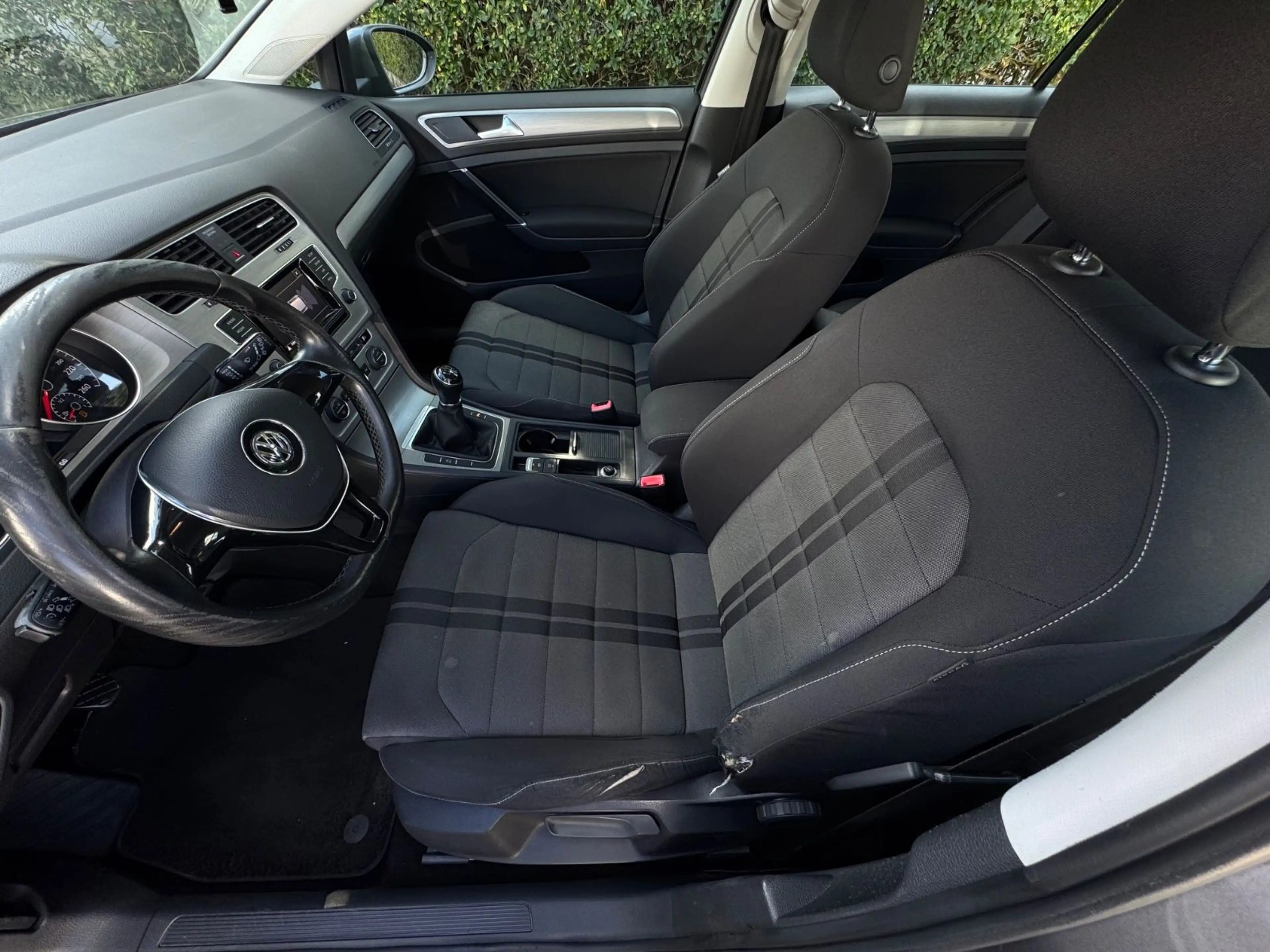 Volkswagen Golf 7 Lim. 1.4 Comfortline*4/5TRG.* — photo 9