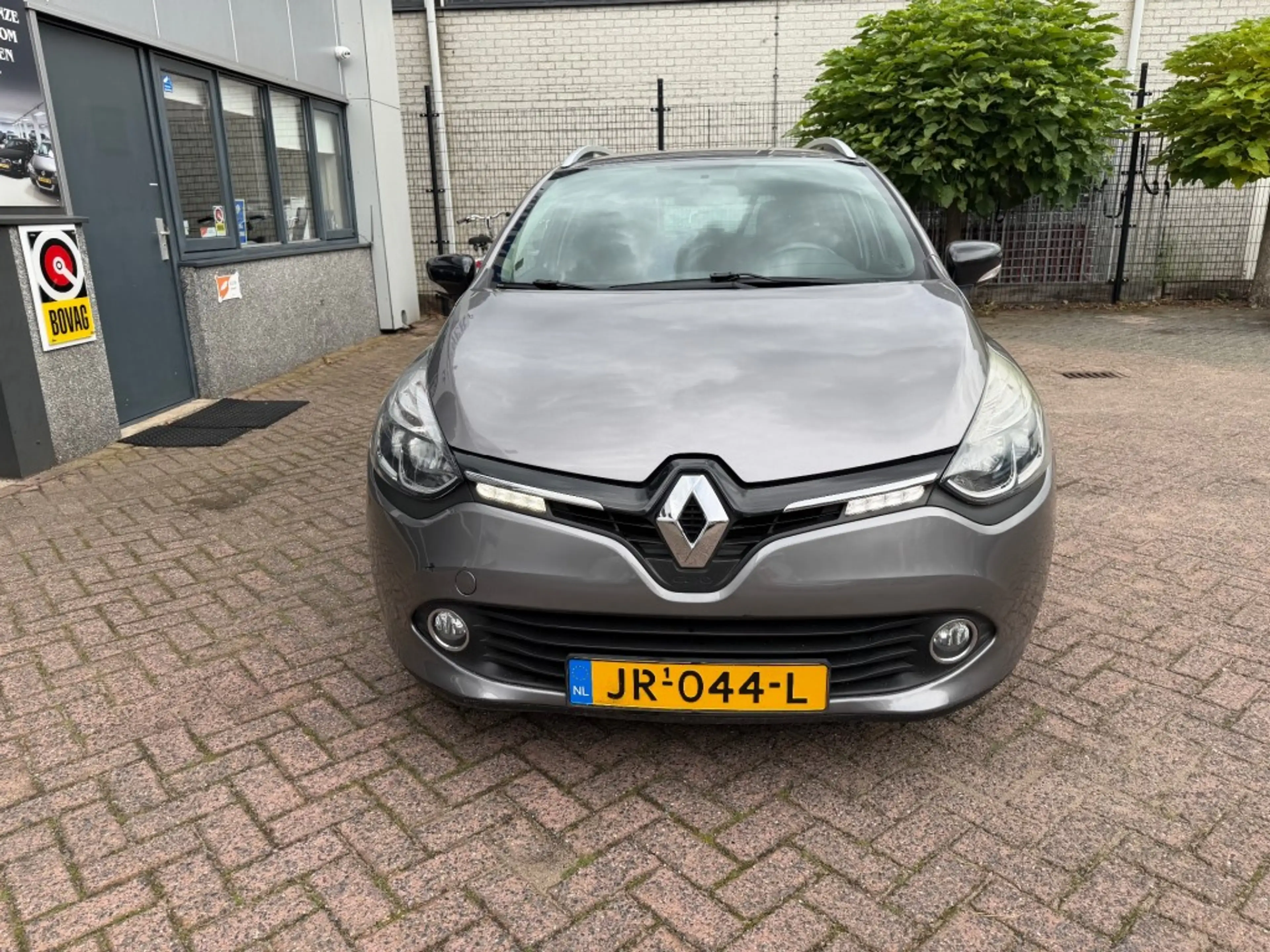 Renault Clio 0.9 TCE LIMITED — photo 6