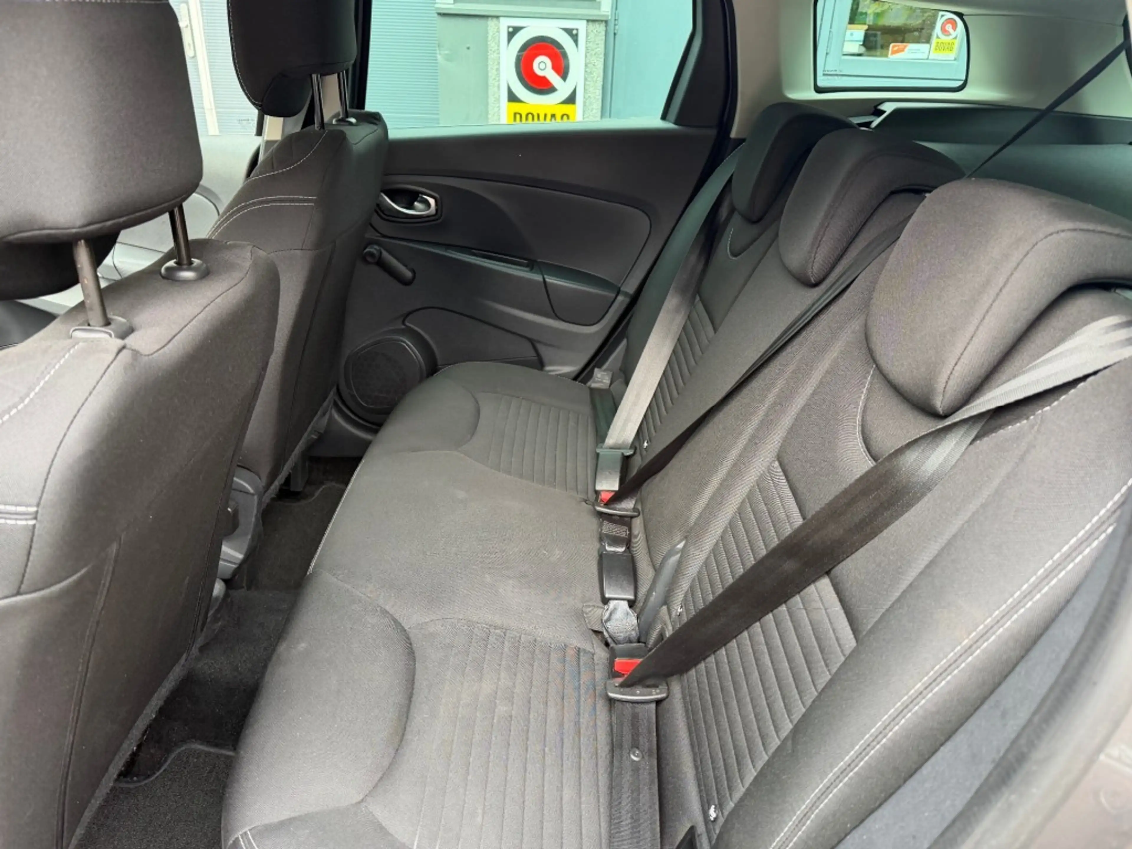 Renault Clio 0.9 TCE LIMITED — photo 8