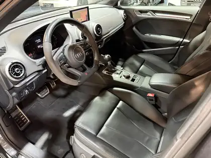 Annonce voiture d'occasion Audi RS3 - CARADIZE