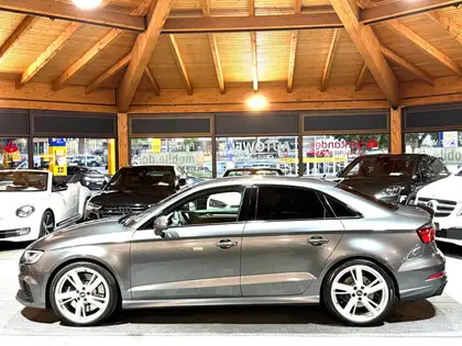 Annonce voiture d'occasion Audi RS3 - CARADIZE