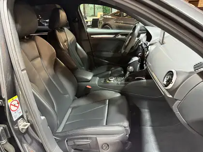 Annonce voiture d'occasion Audi RS3 - CARADIZE
