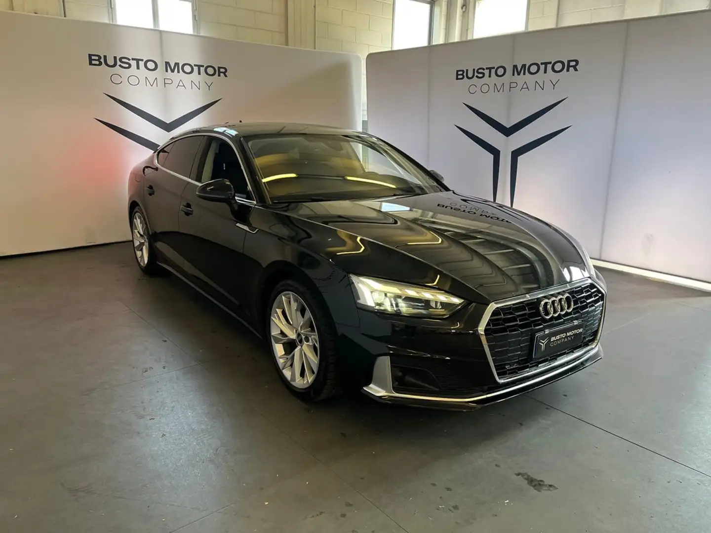 Audi A5 SPB mhev 40 TDI S tronic 204 CV Noir - 1