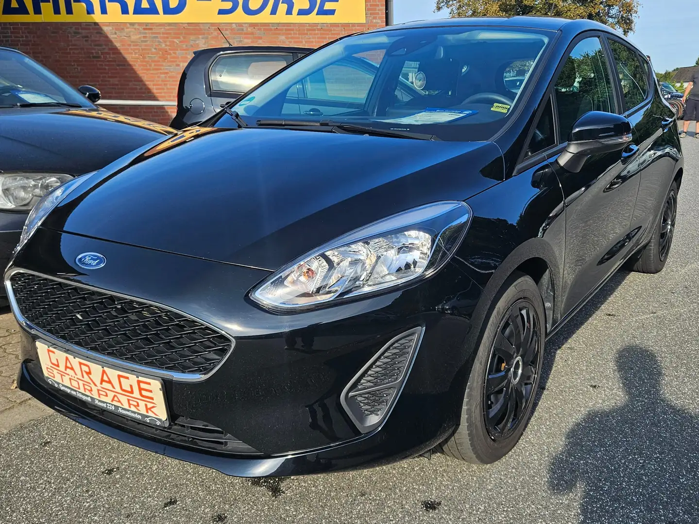 Ford Fiesta 1.1 TREND 1ter HAND-NAVI-PDC- INSP. &TÜV&AU NEU Schwarz - 2