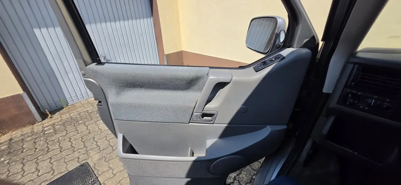 Volkswagen T4 Caravelle GL TDI 7DC2K2, foto 12