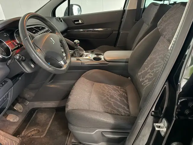 Peugeot 3008 view 12
