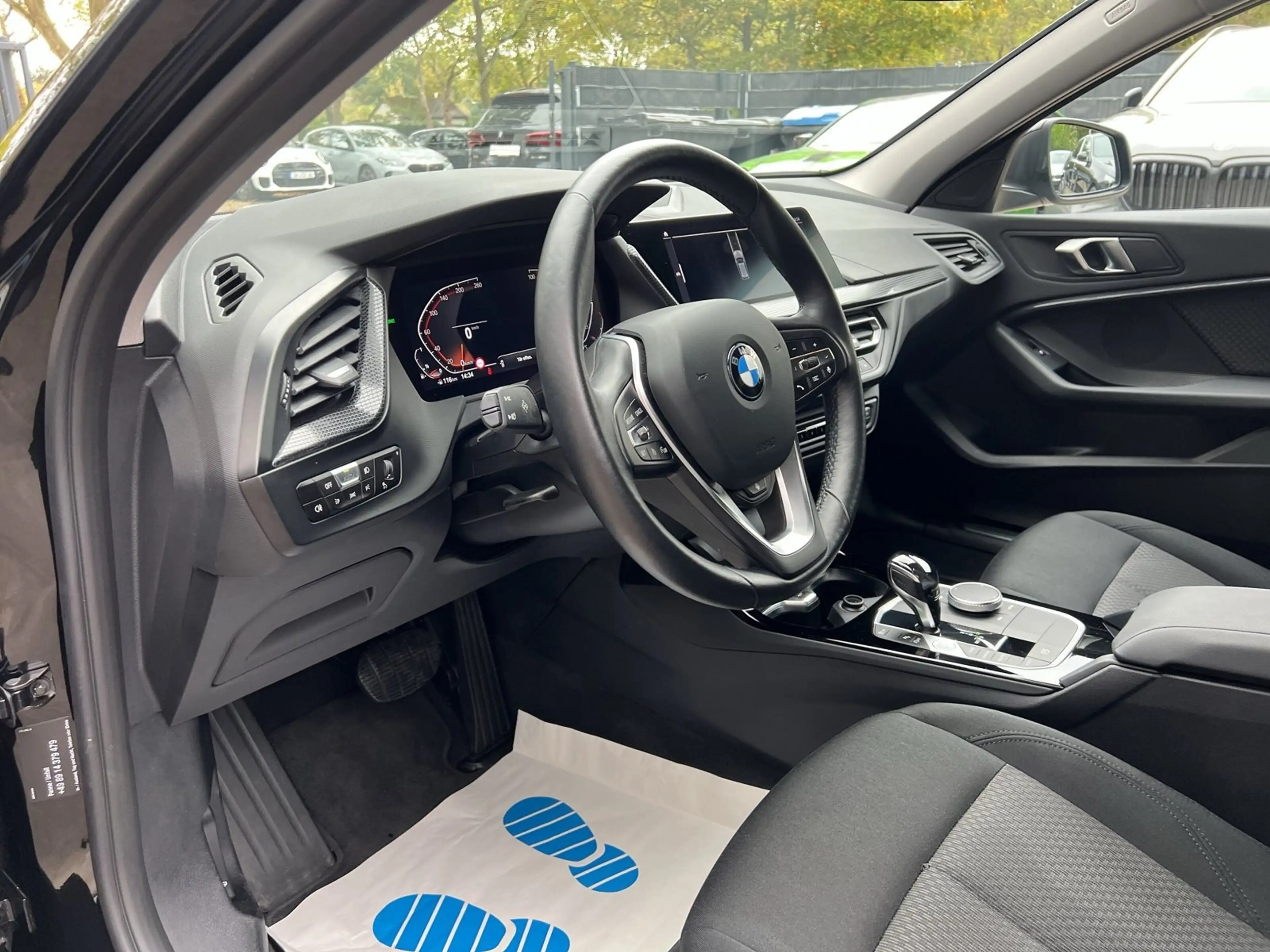 BMW 118 i LED Advantage — photo 8