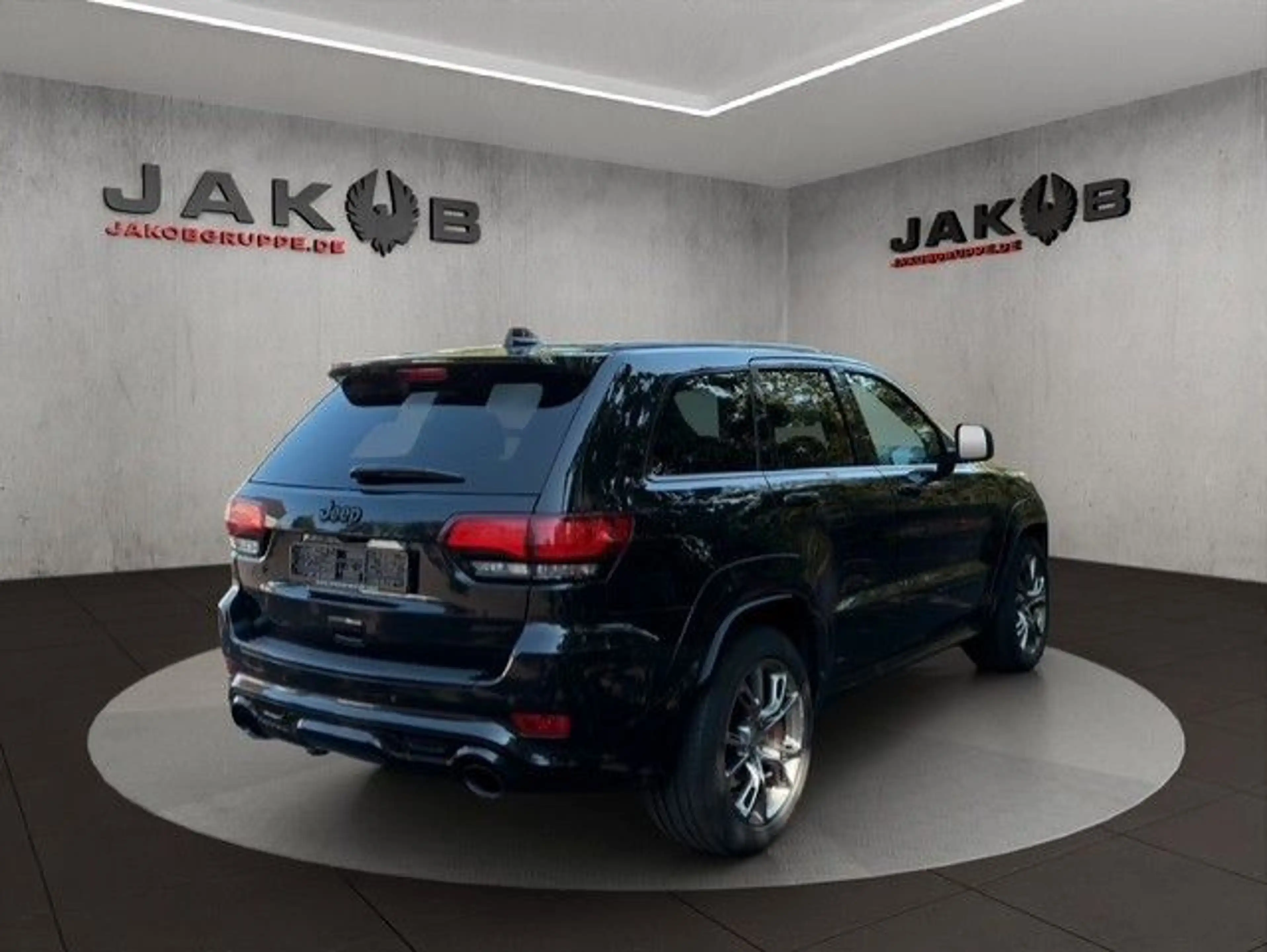 Jeep Grand Cherokee 6.4 V8 HEMI SRT+H/K+Carbon — photo 6