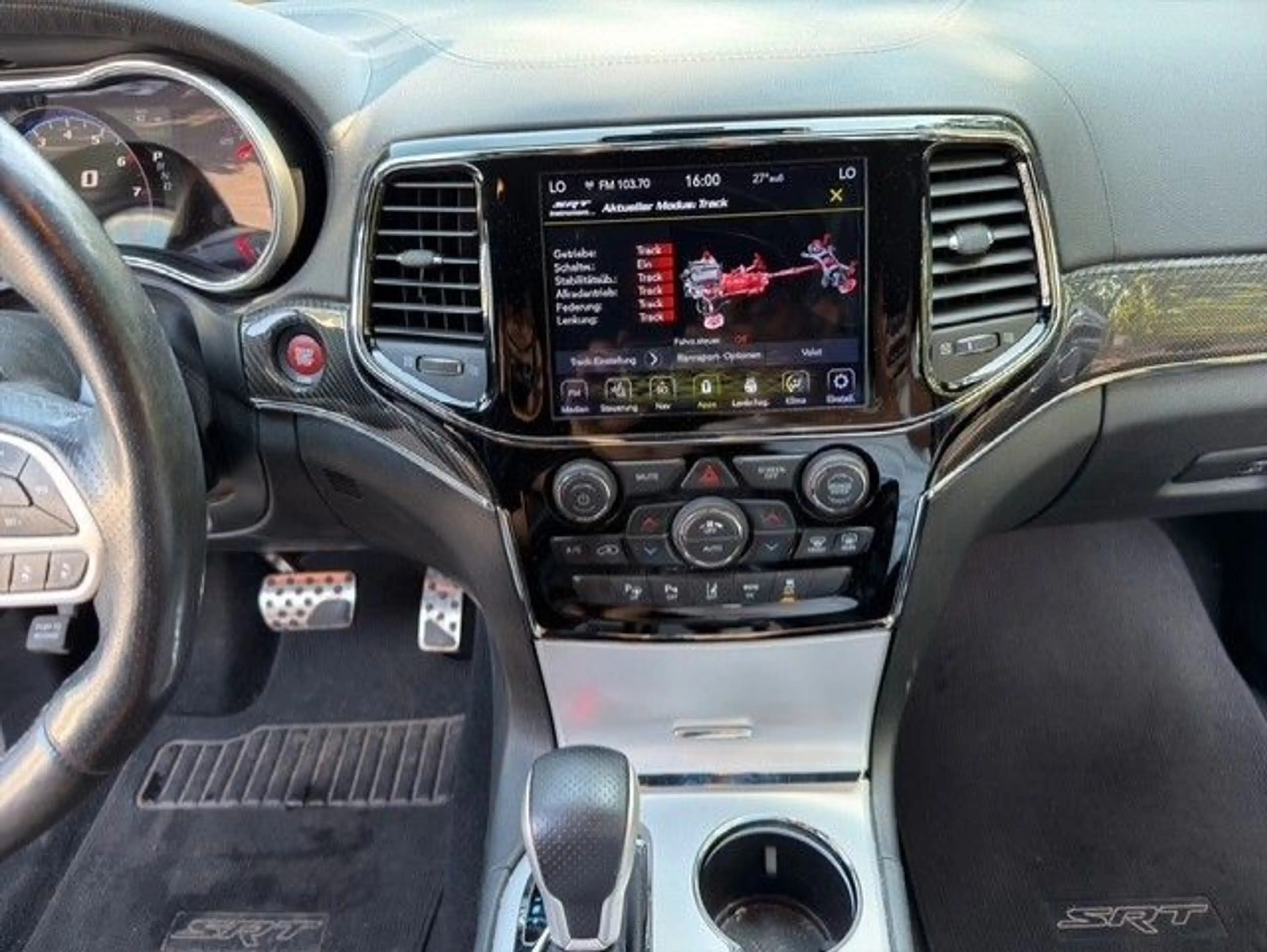 Jeep Grand Cherokee 6.4 V8 HEMI SRT+H/K+Carbon — photo 14