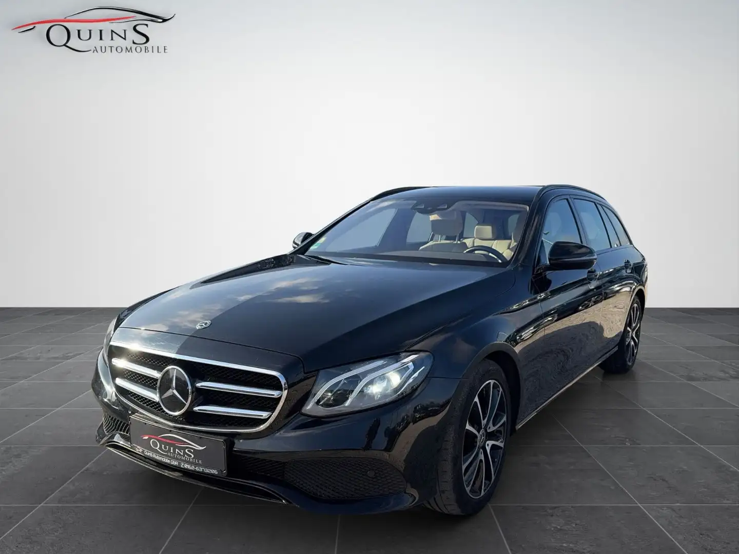 Mercedes-Benz E 220 E -Klasse T-Modell E 220 d 4Matic  AHK CAM Schwarz - 1