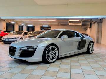 Coupe 4.2 V8 quattro R-tronic "Start edition"