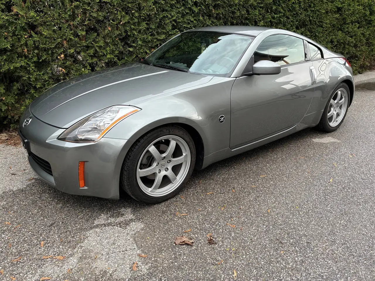 Nissan 350Z photo Nissan 350Z