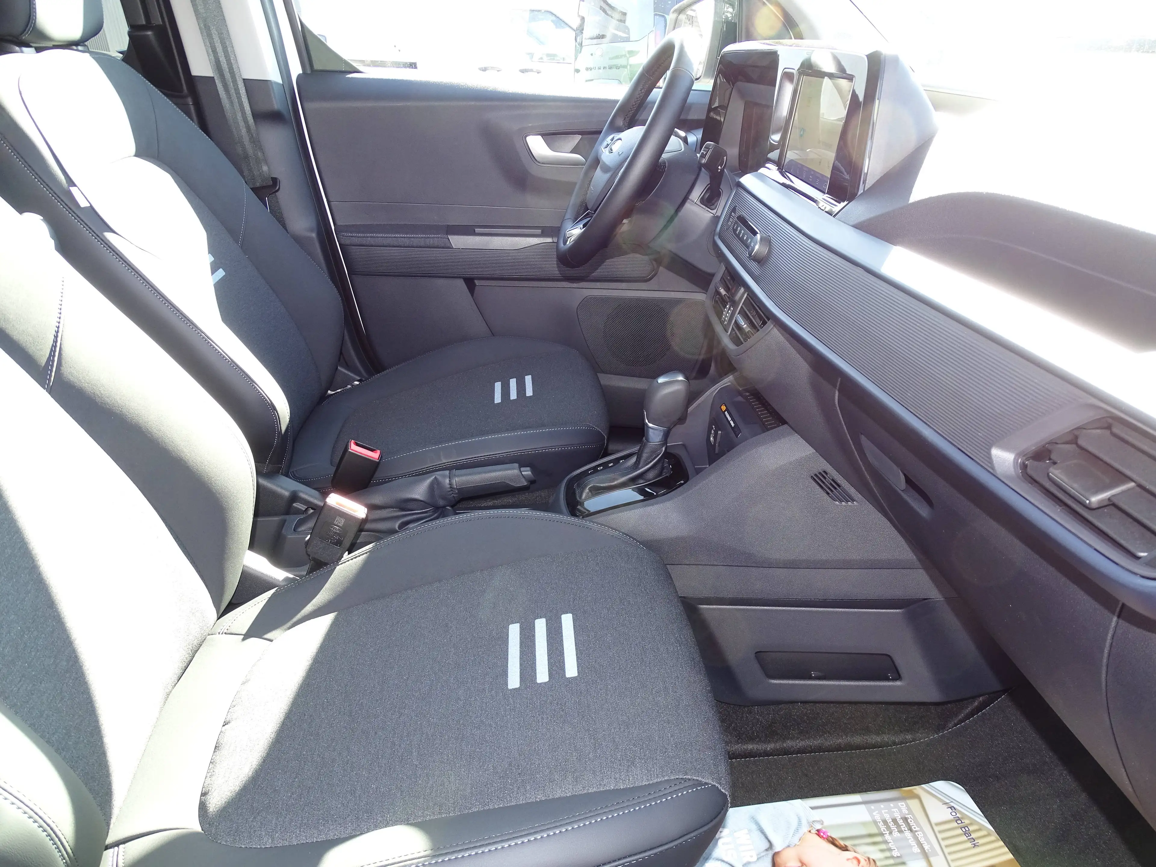 Ford Tourneo Courier Active — photo 9