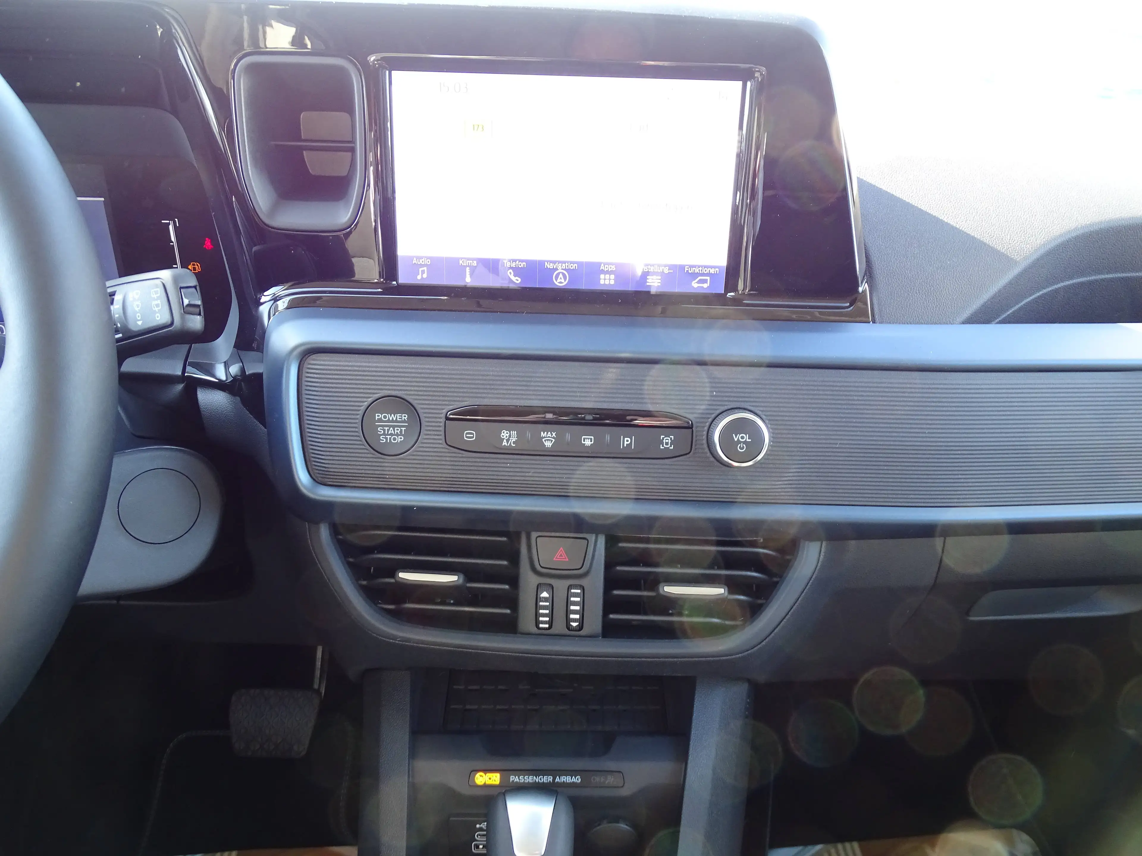 Ford Tourneo Courier Active — photo 14