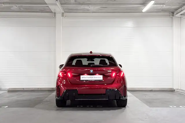 BMW 1 Series view 7