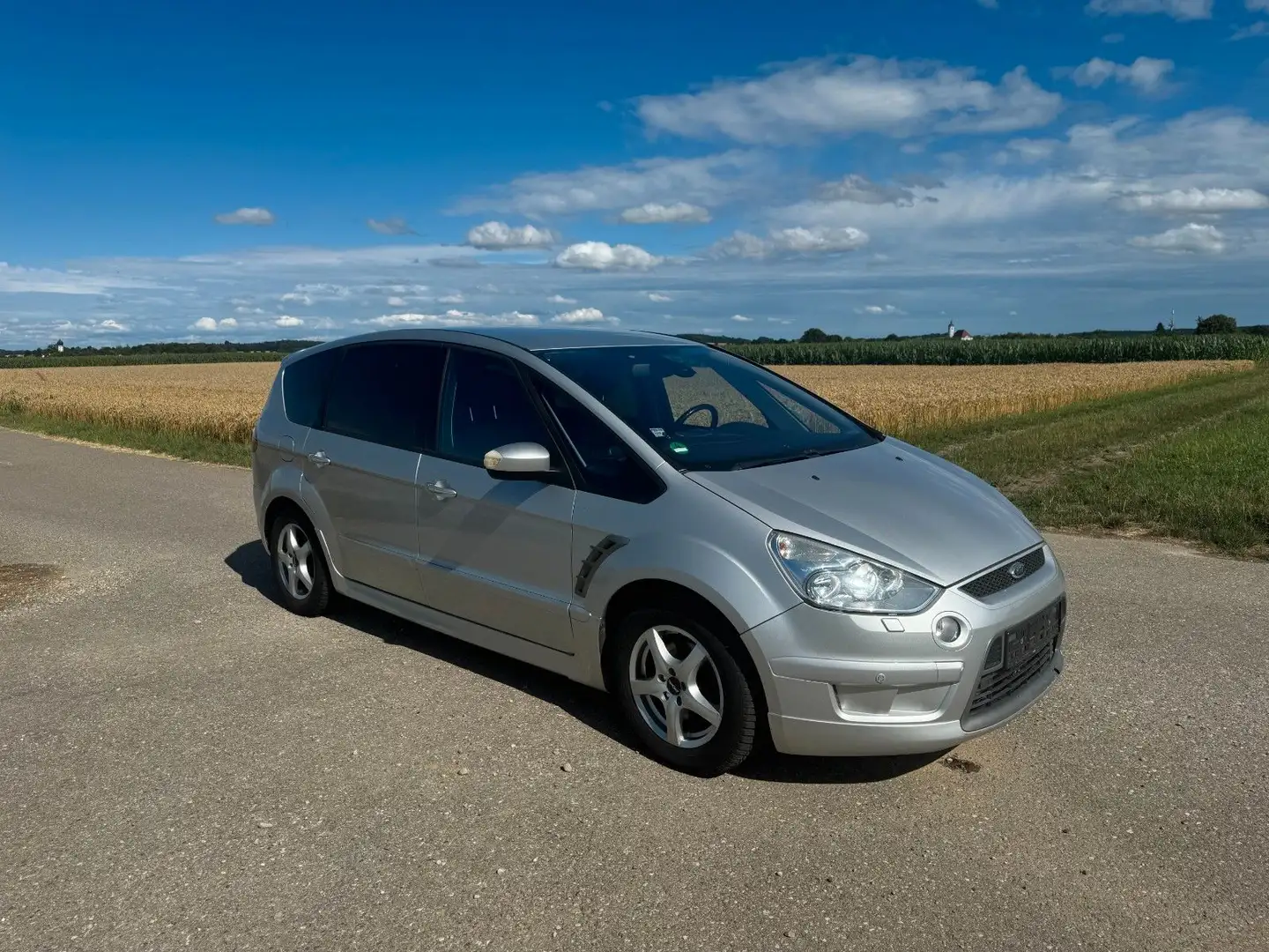 Ford S-Max S-MAX Titanium Leder Xenon Klimaautomatik Silber - 1