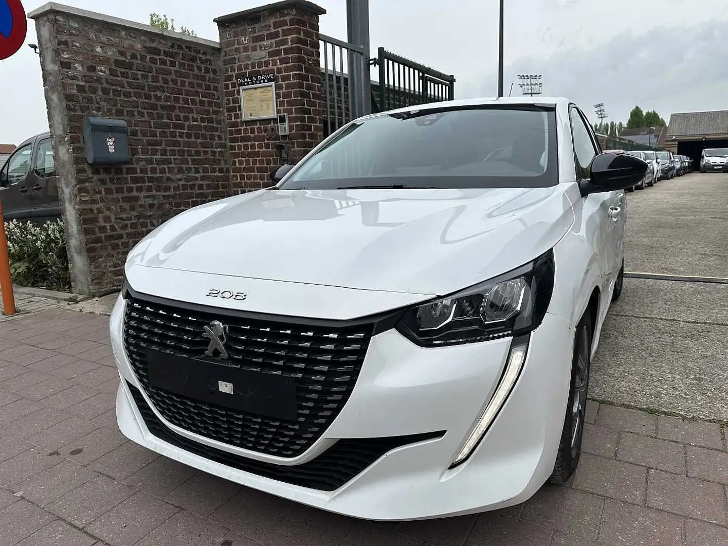 Peugeot 208 1.5 BlueHDi MET 71DKM HANDELAARS & EXPORT Blanc - 1