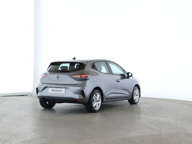 Renault Clio view 4