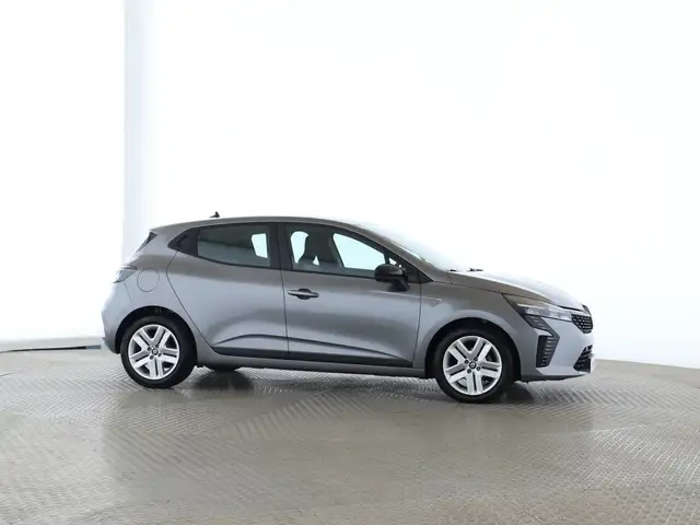 Renault Clio view 7