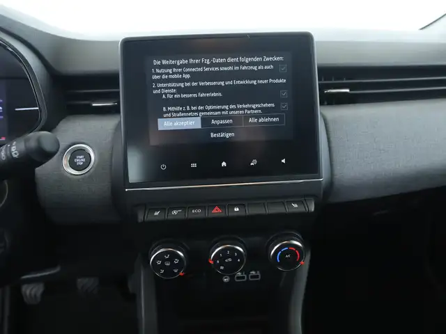 Renault Clio view 15
