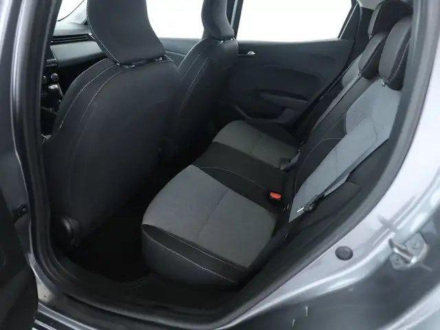 Renault Clio view 11