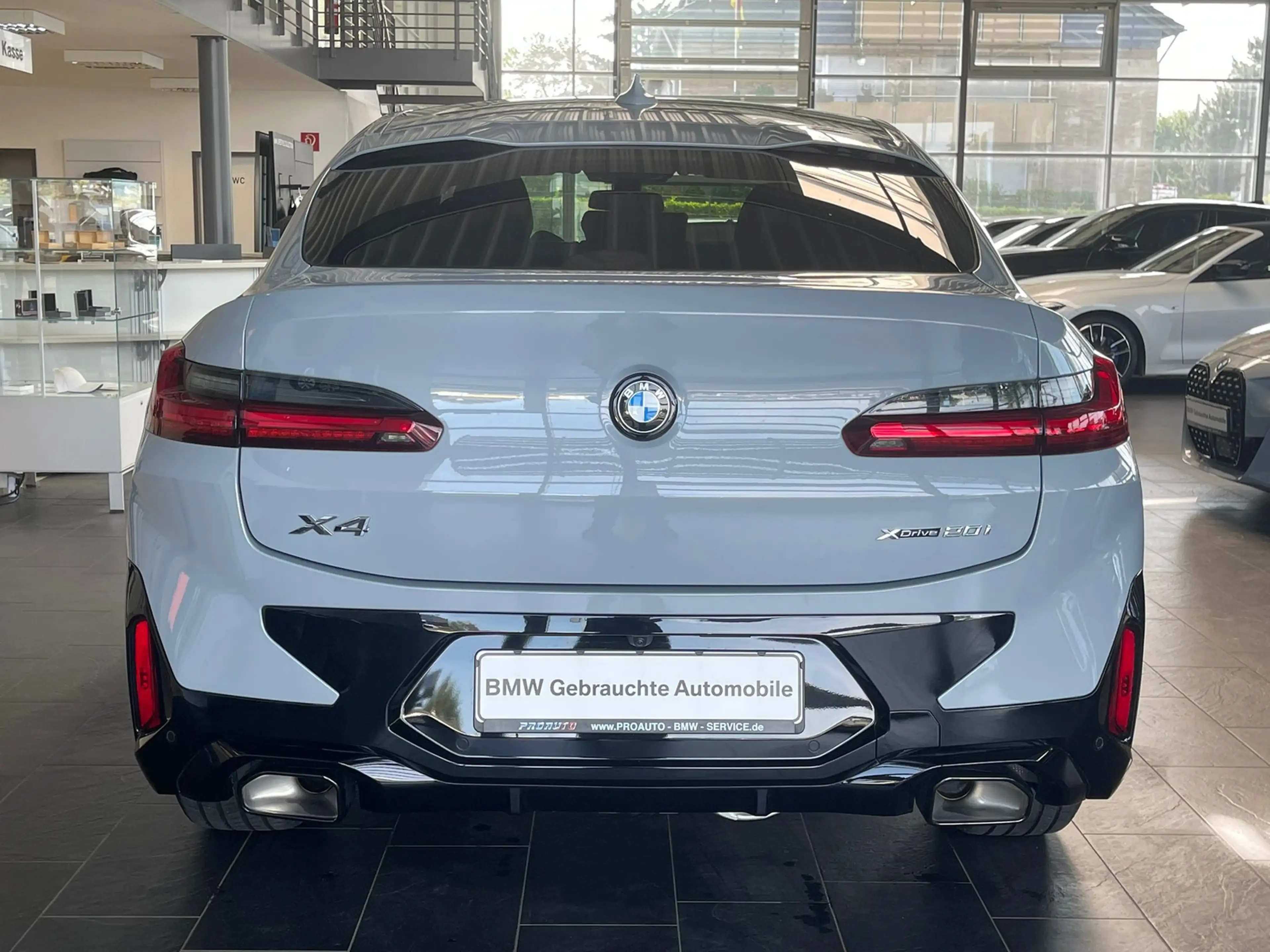 BMW X4 xDrive 20i M Sport AHK/A-LED/Pano/ACC/RFK — photo 7