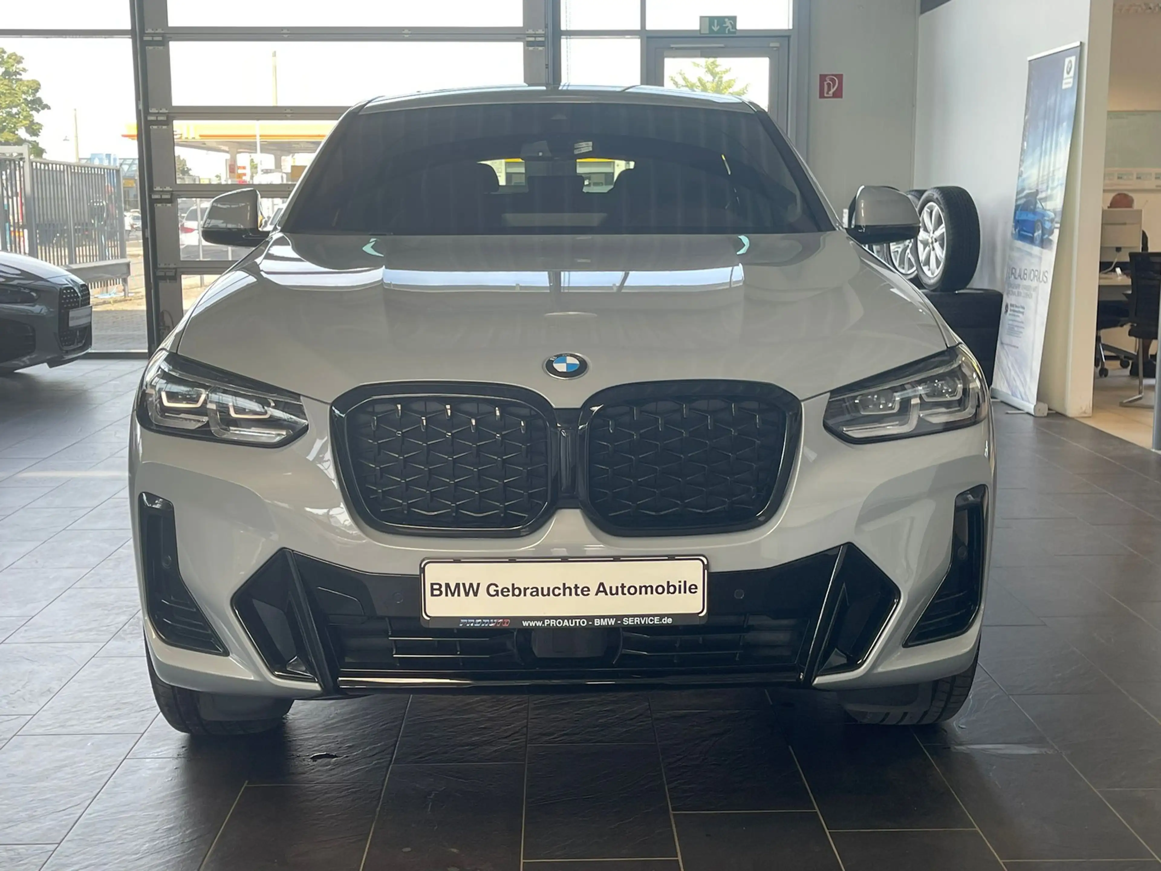 BMW X4 xDrive 20i M Sport AHK/A-LED/Pano/ACC/RFK — photo 3