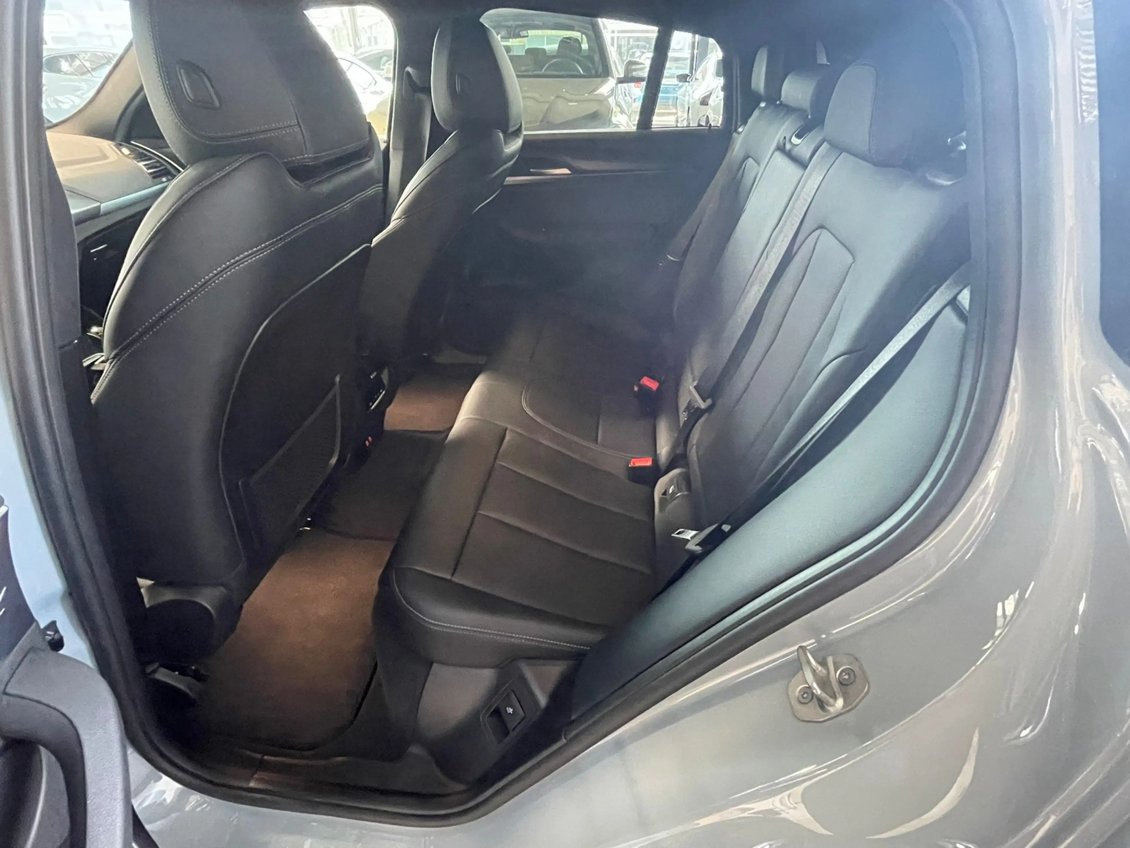 BMW X4 xDrive 20i M Sport AHK/A-LED/Pano/ACC/RFK — photo 9