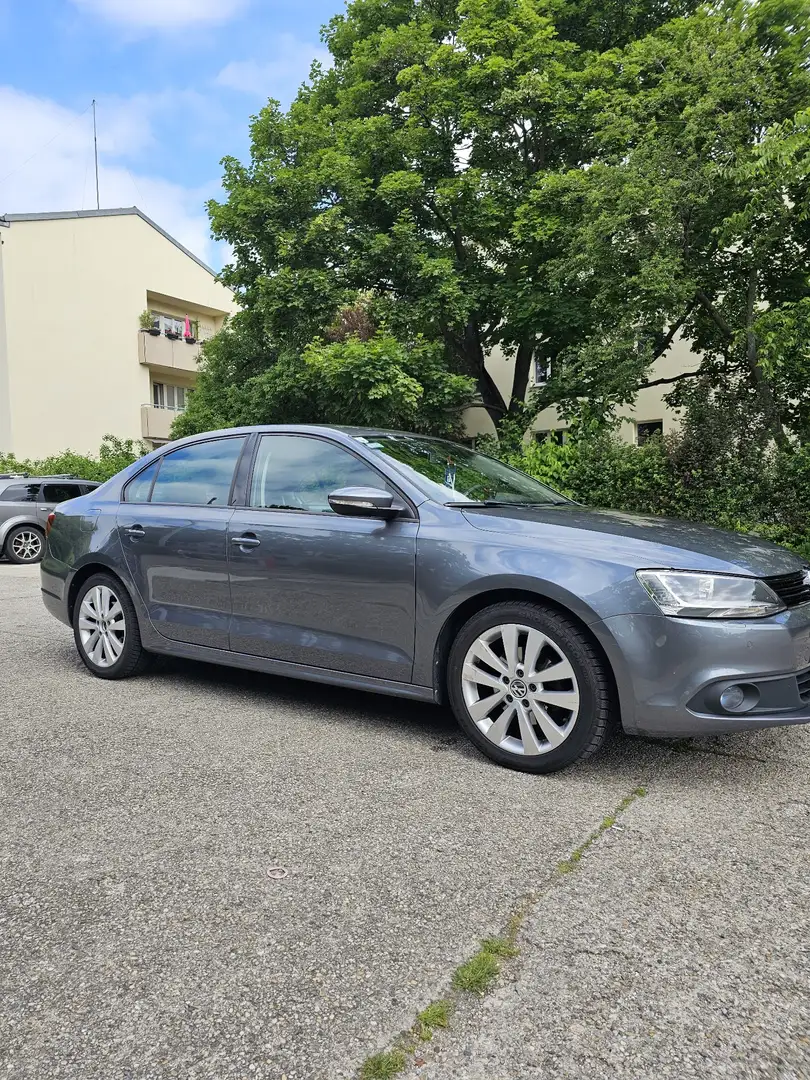 Volkswagen Jetta Comfortline 1,2 TSI Сірий - 2