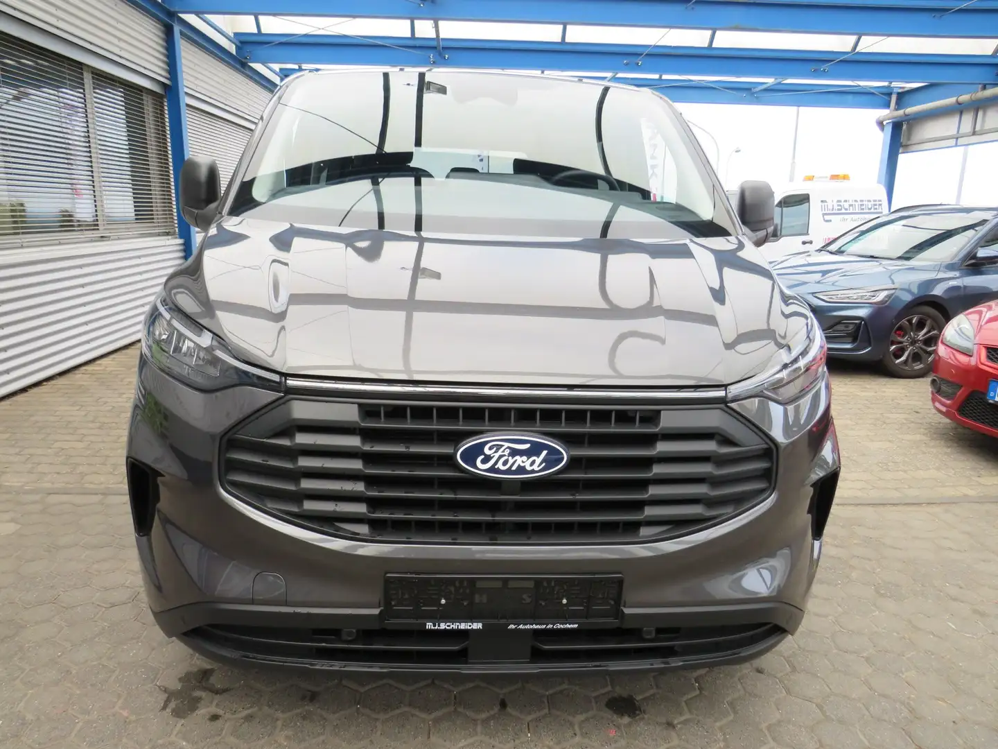Ford Transit Custom 320 L1 FWD Trend AHK schwenkbar Navi Kamera 8Sitze Szary - 2