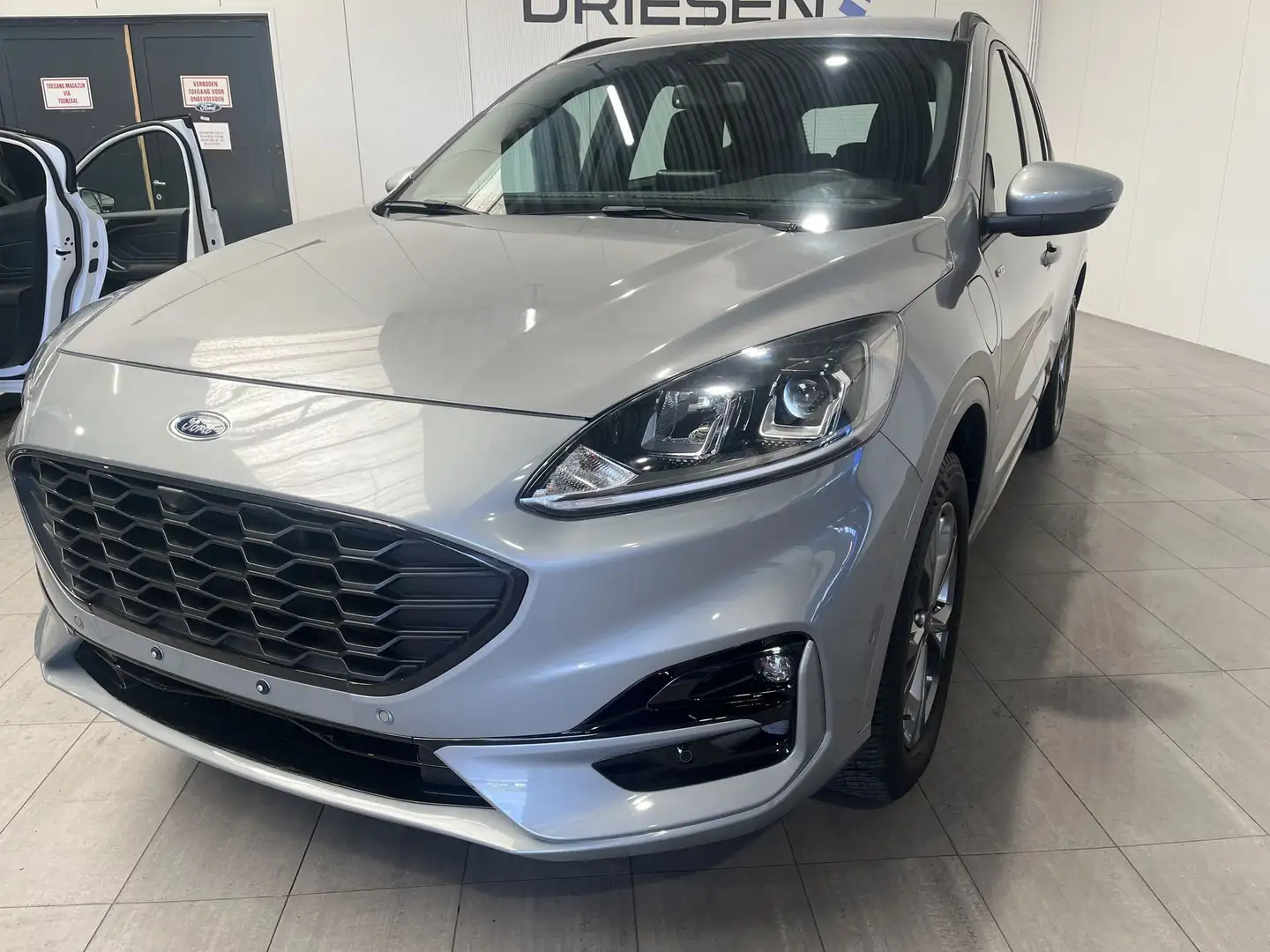 Ford Kuga ST-Line 2.5i 225pk PHEV automaat  BIJ DRIESEN IN - 1