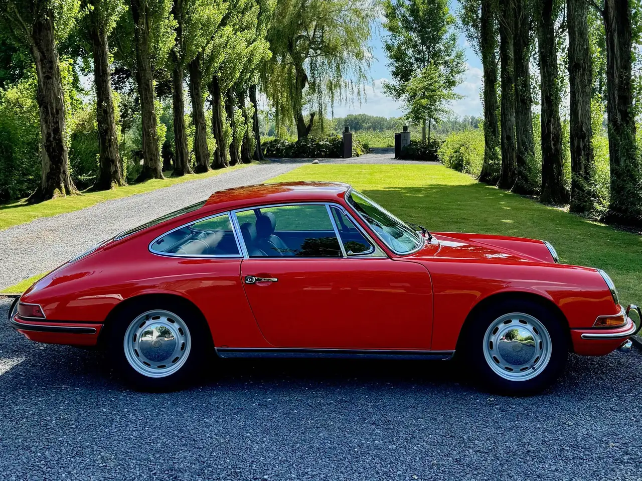 Porsche 911 L Sportomatic Coupé Fully Restored, foto 2