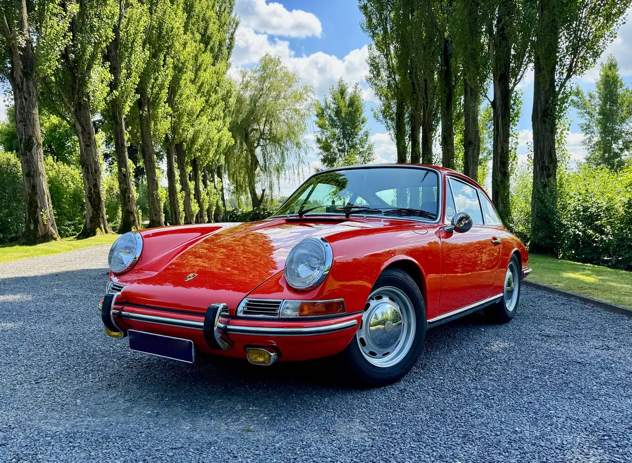 Porsche 911 L Sportomatic Coupé Fully Restored, foto 3