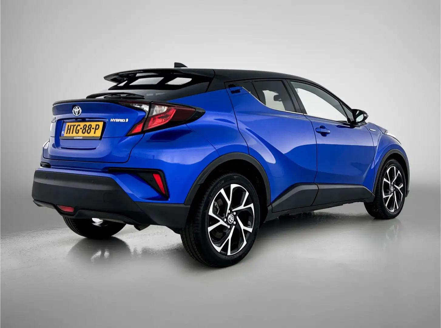 Toyota C-HR 1.8 Hybrid Adventure Limited | Bi-Tone | Carplay | Blauw - 2