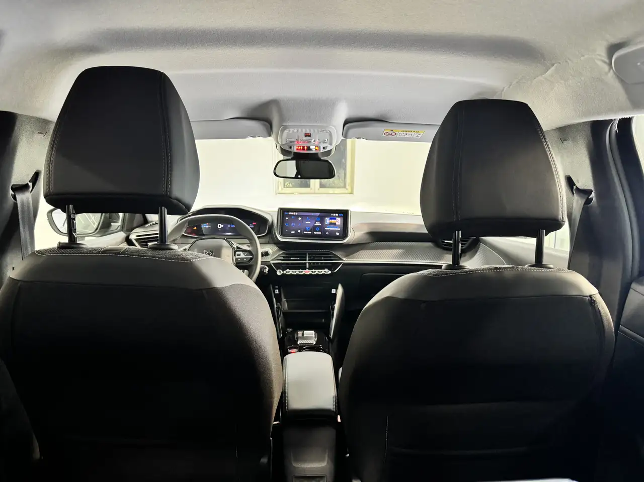 Peugeot 208 II 2023 1.2 hybrid Allure 145cv e-dcs 6, миниатюра 18