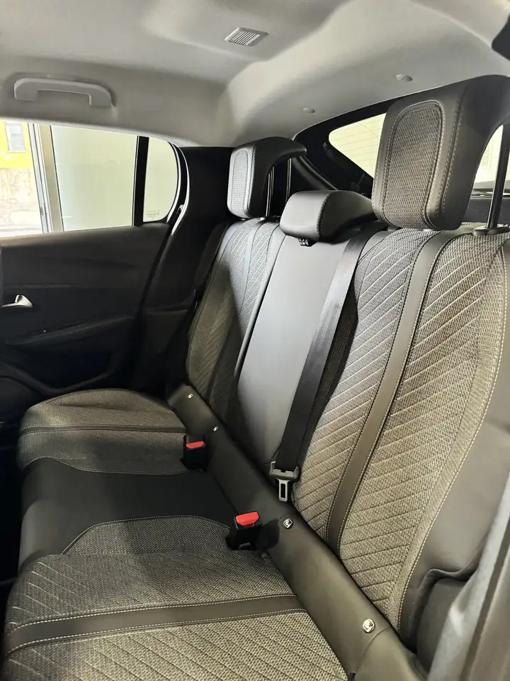Peugeot 208 II 2023 1.2 hybrid Allure 145cv e-dcs 6, миниатюра 15