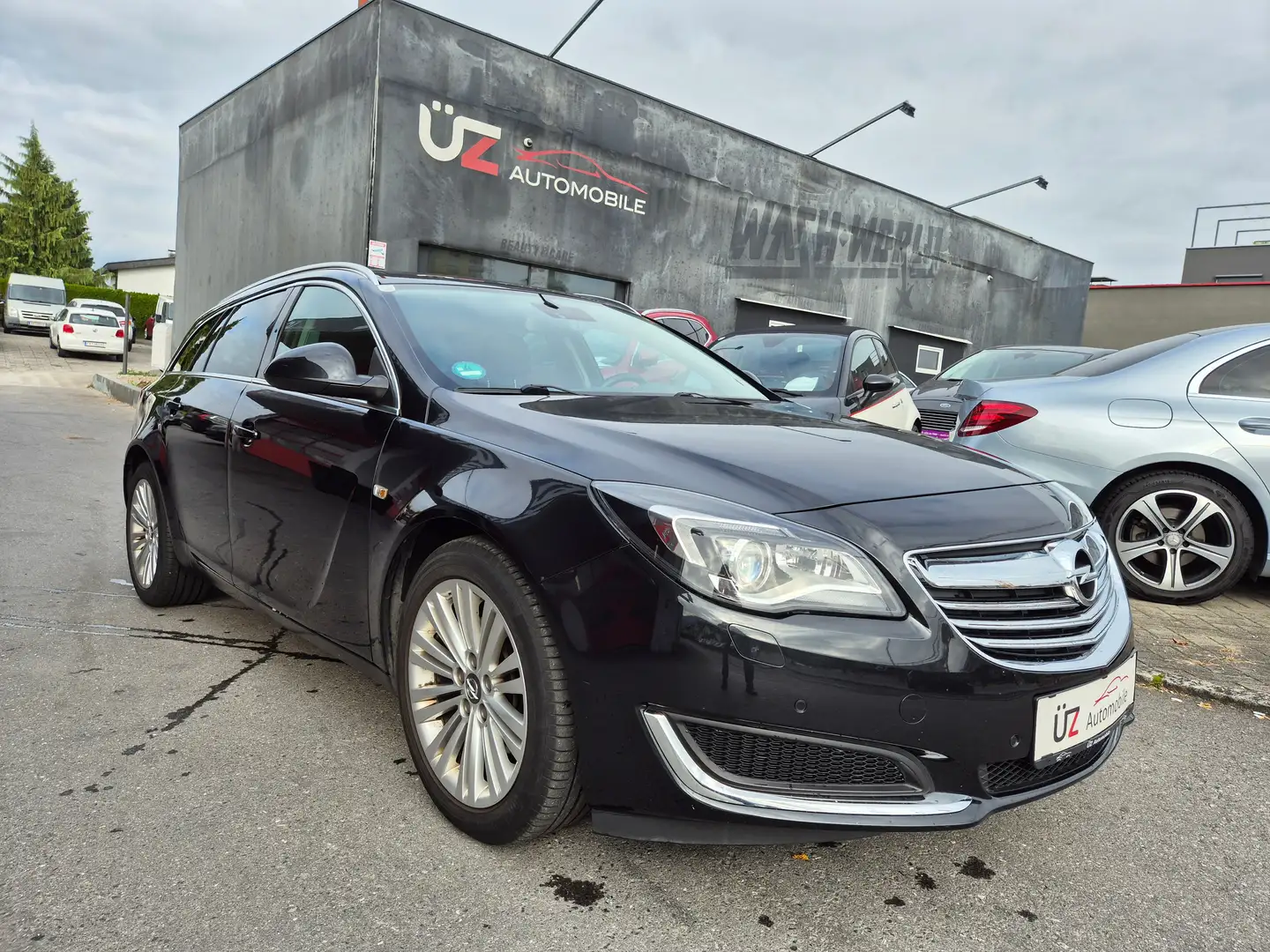 Opel Insignia *** NAVI *** RÜCKFAHRKAMERA *** Innovation Schwarz - 1
