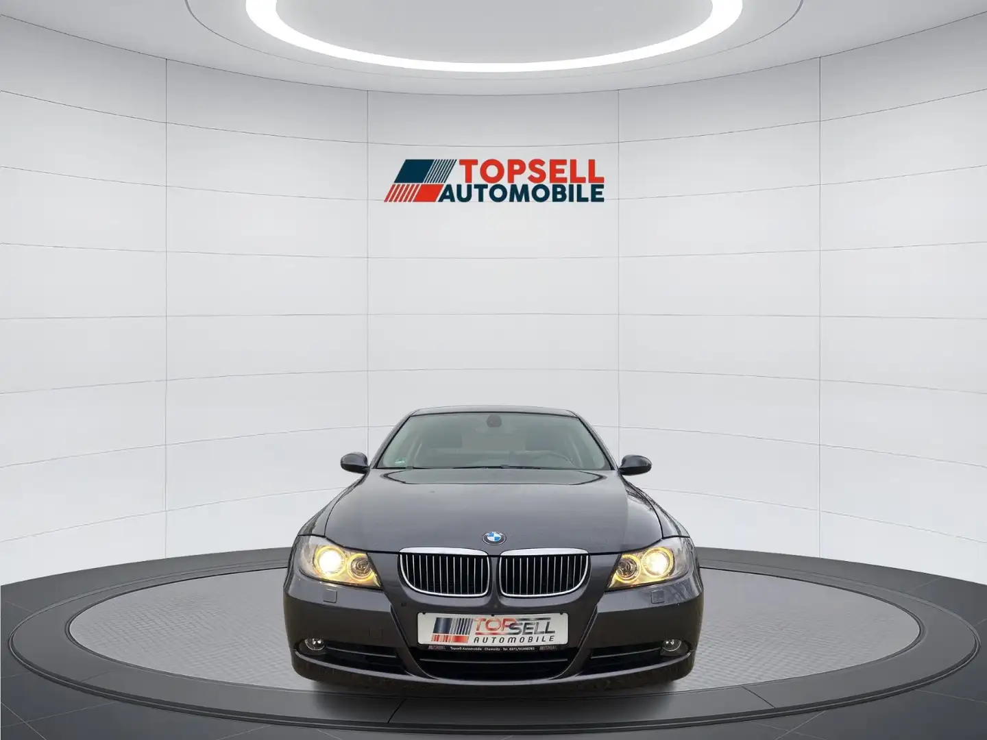 BMW 330 xi Allrad 1.Hand Xenon Navi PDC TÜV.04.27 Grau - 2