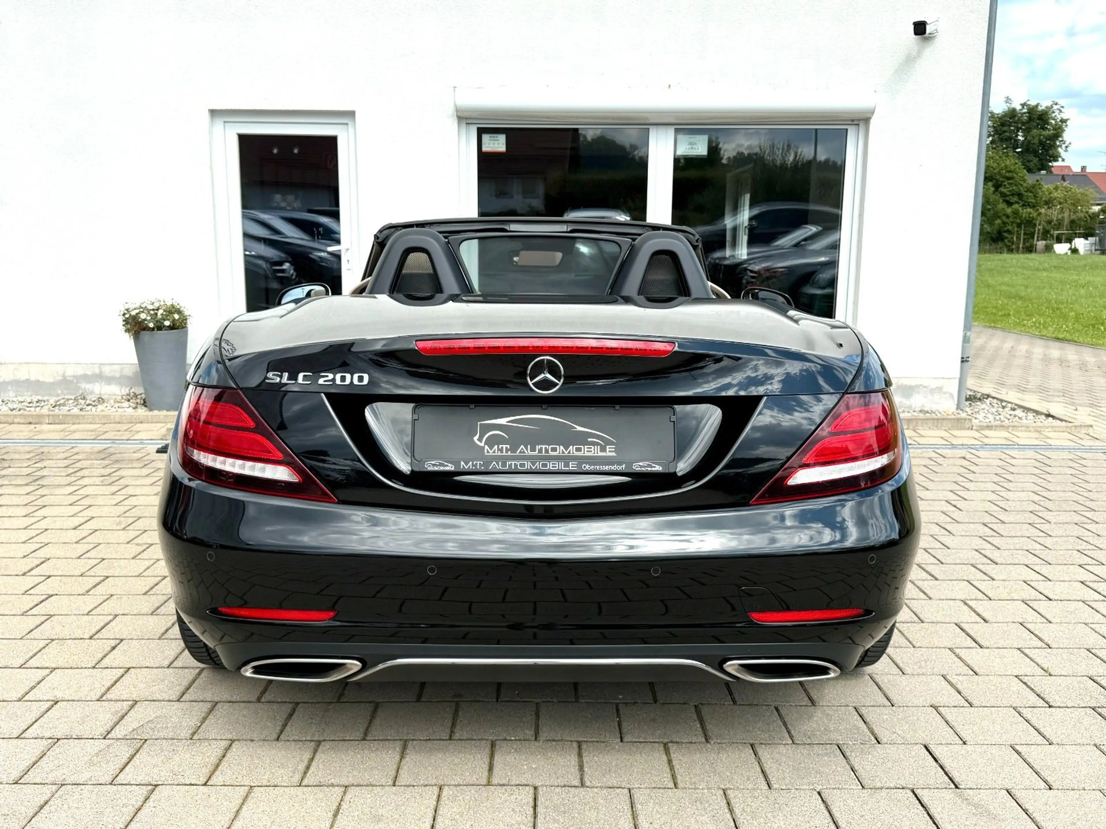 Mercedes-Benz SLC 200 *ROADSTER*PDC*SHZ*PANO*NAVI*TEMP*BLUETOO — photo 10