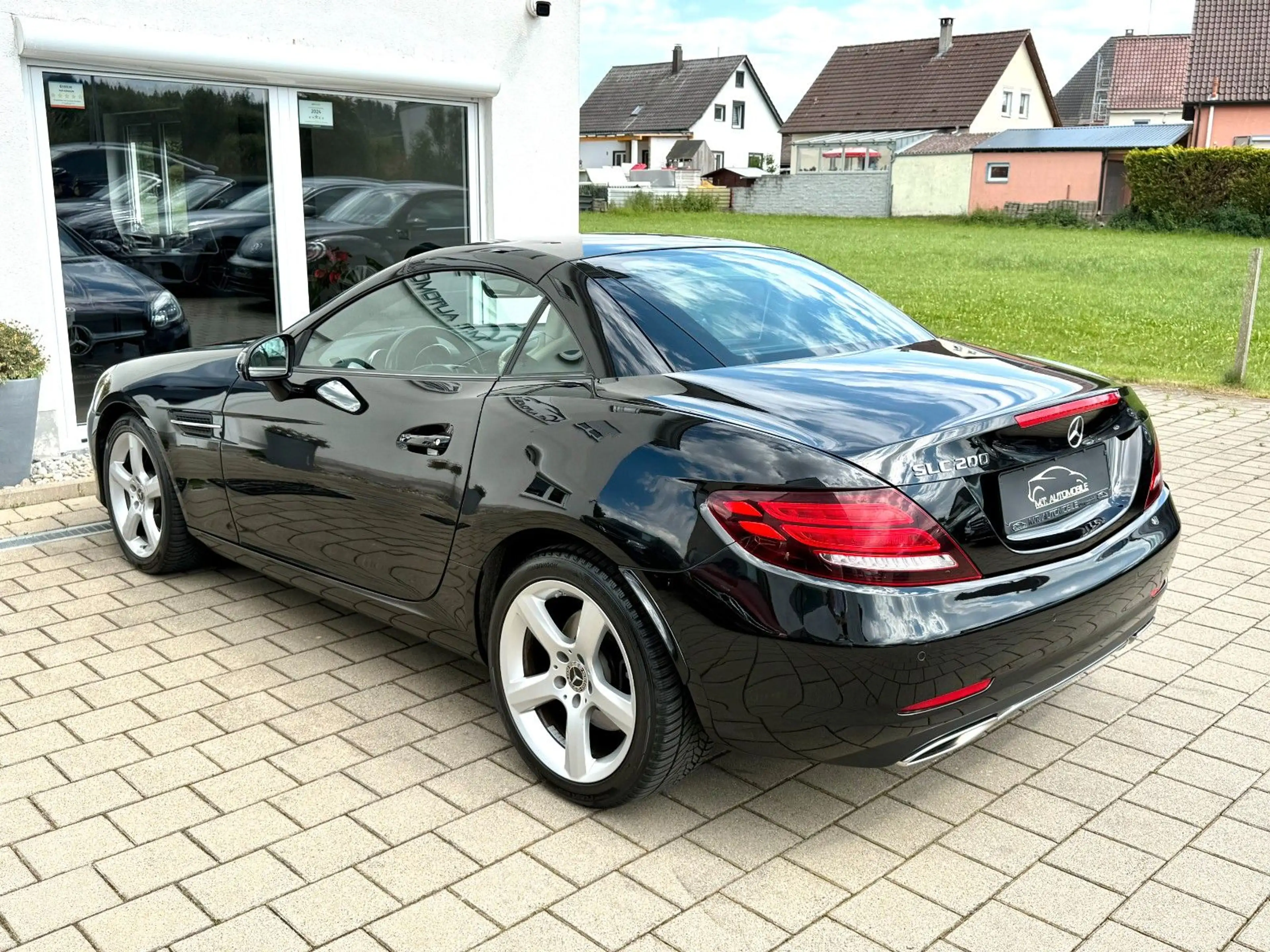 Mercedes-Benz SLC 200 *ROADSTER*PDC*SHZ*PANO*NAVI*TEMP*BLUETOO — photo 15