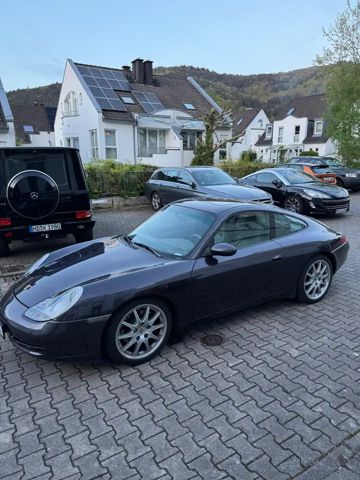 Porsche 996 911 Carrera, foto 1