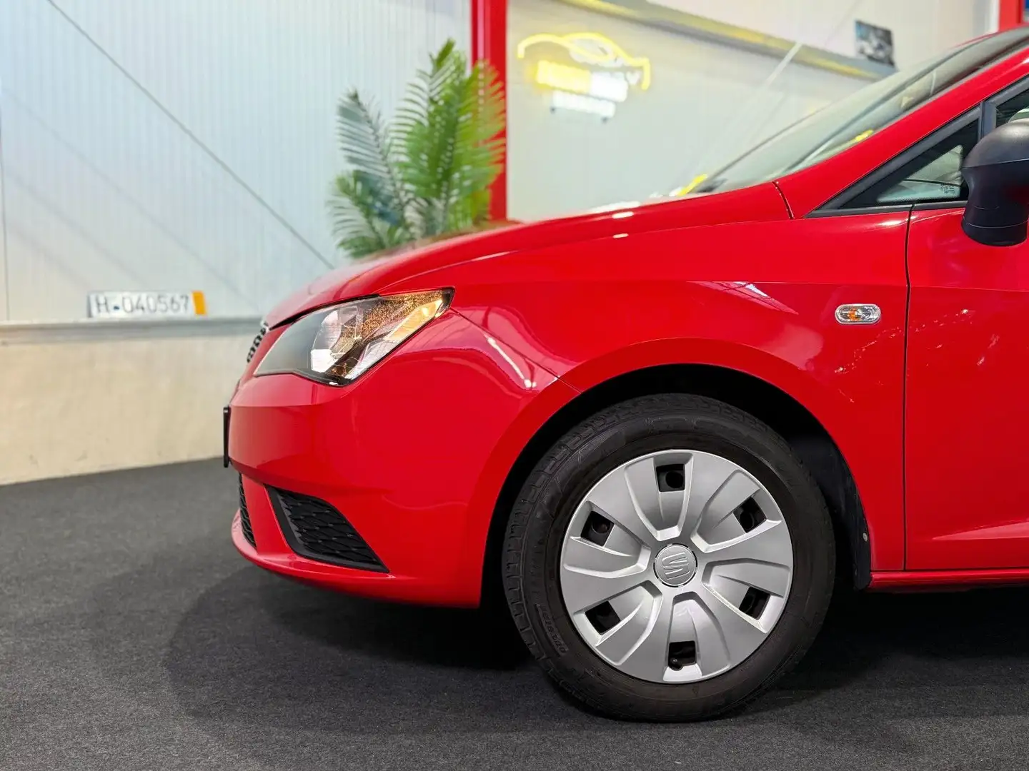 SEAT Ibiza SC Reference*KLIMA*ALLWETTER*1 HAND*USB Rot - 2