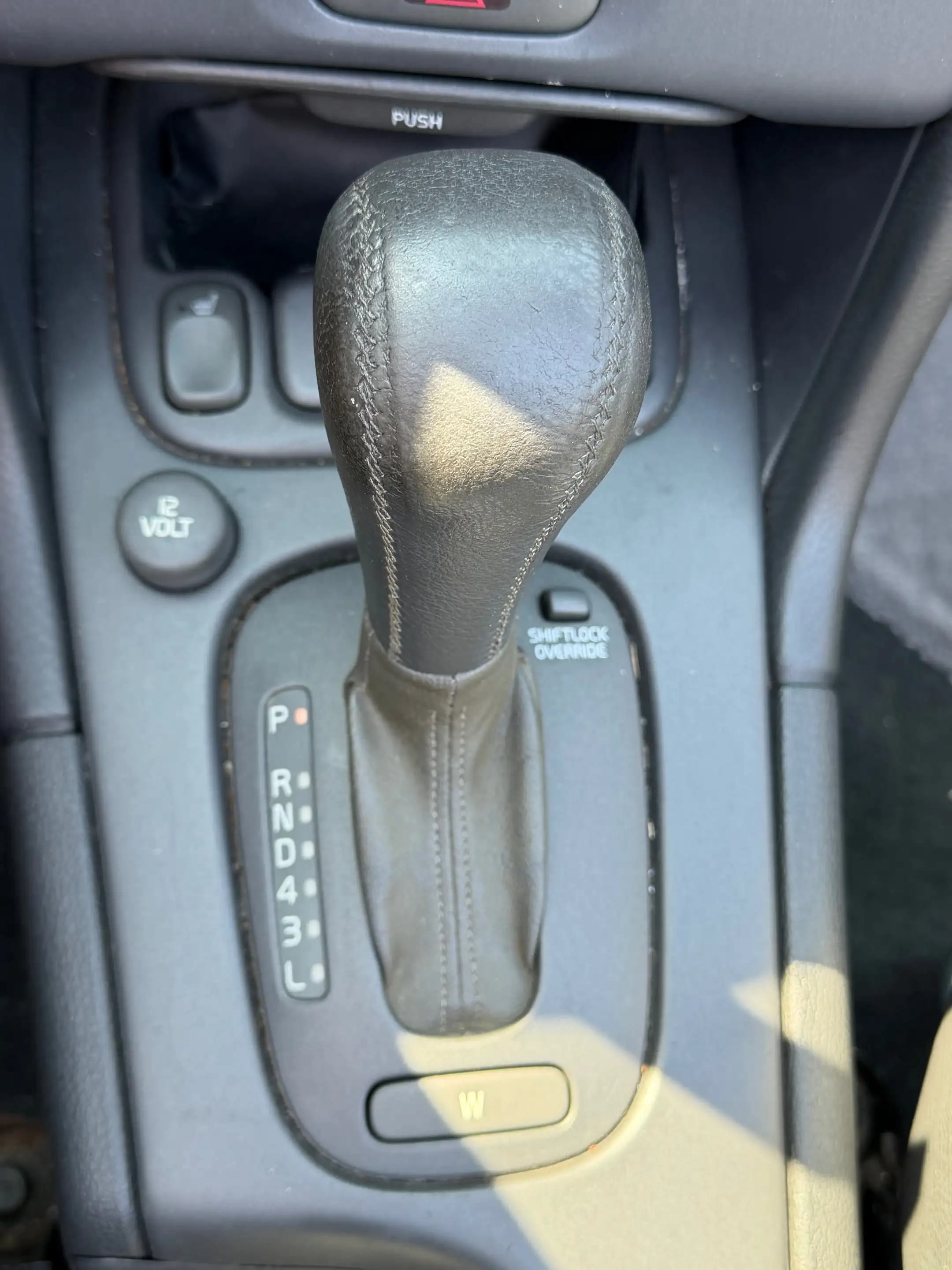 Volvo C70 Cabrio 2.0 Turbo 20v AUTOMAAT/ AIRCO/ LEDER — photo 14