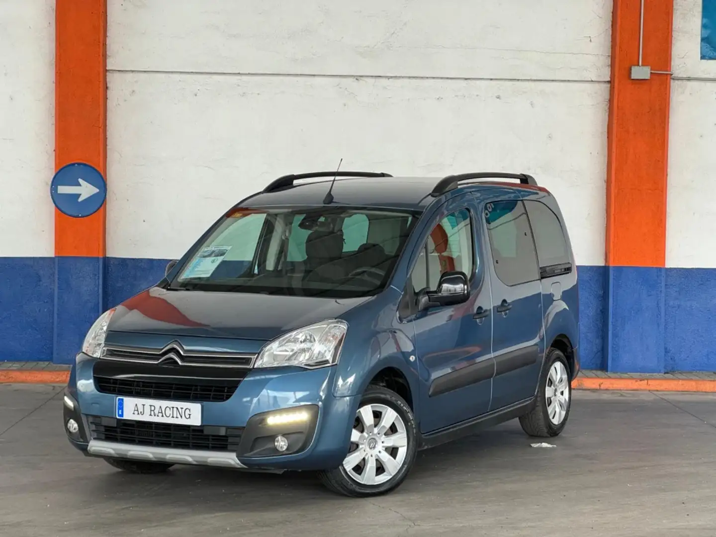 Citroen Berlingo Multispace 1.6BlueHDi Live 100 Azul - 1