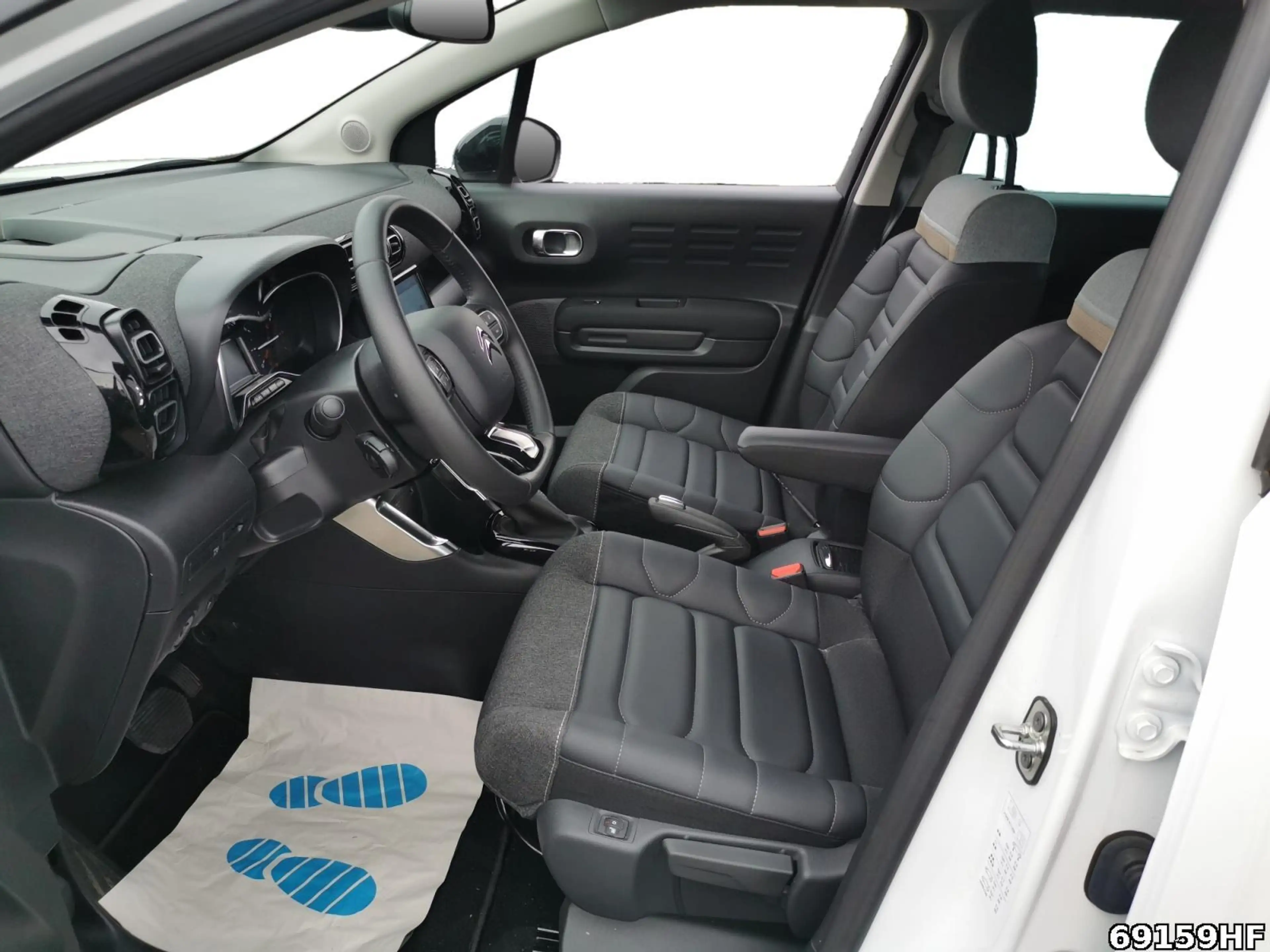 Citroen C3 Aircross — photo 11