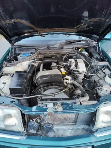 Mercedes-Benz E 200 TE Automatic, SSD, Sitzhzg, ZVFB, 0-Rost